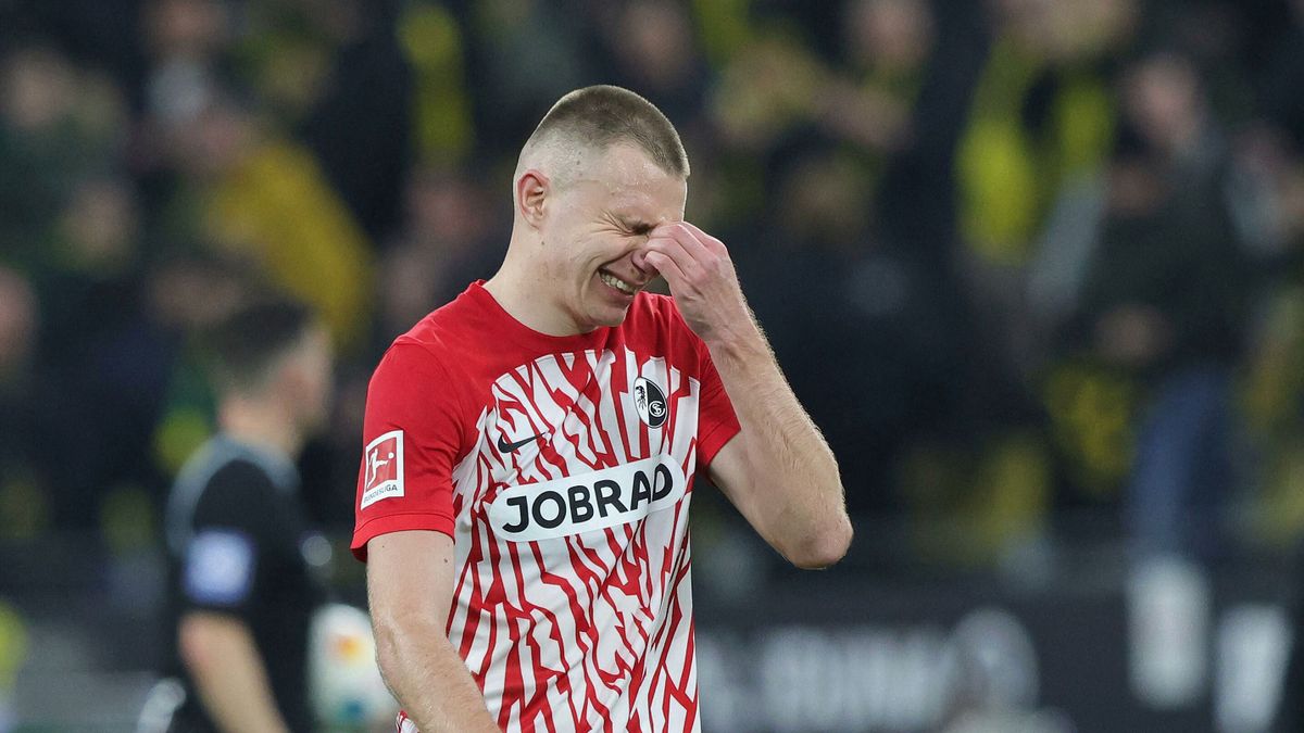 Szalai Attila itt a Freiburg mezében. Nem jött be neki a németországi kaland