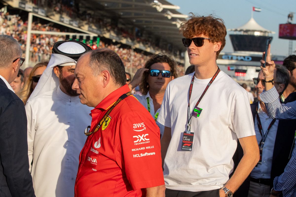 F1 Grand Prix of Abu Dhabi Jannik Sinner, a tenisz világelső dopping player, attends the Formula 1 Etihad Airways Abu Dhabi Grand Prix 2024 in Abu Dhabi, United Arab Emirates, on December 8, 2024. (Photo by Alessio Morgese/NurPhoto) (Photo by Alessio Morgese / NurPhoto / NurPhoto via AFP) Ferrari McLaren