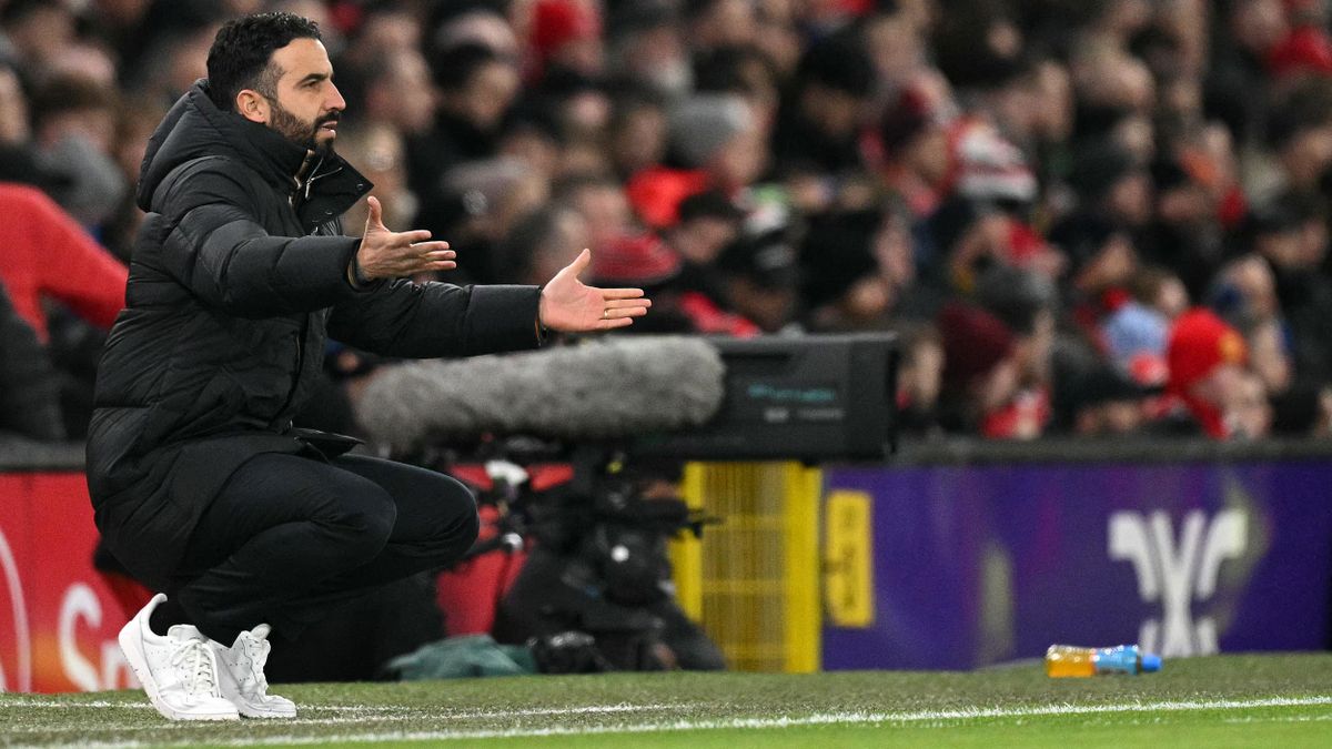 A Liverpool nagy riválisának edzője földbe tiporta saját csapatát