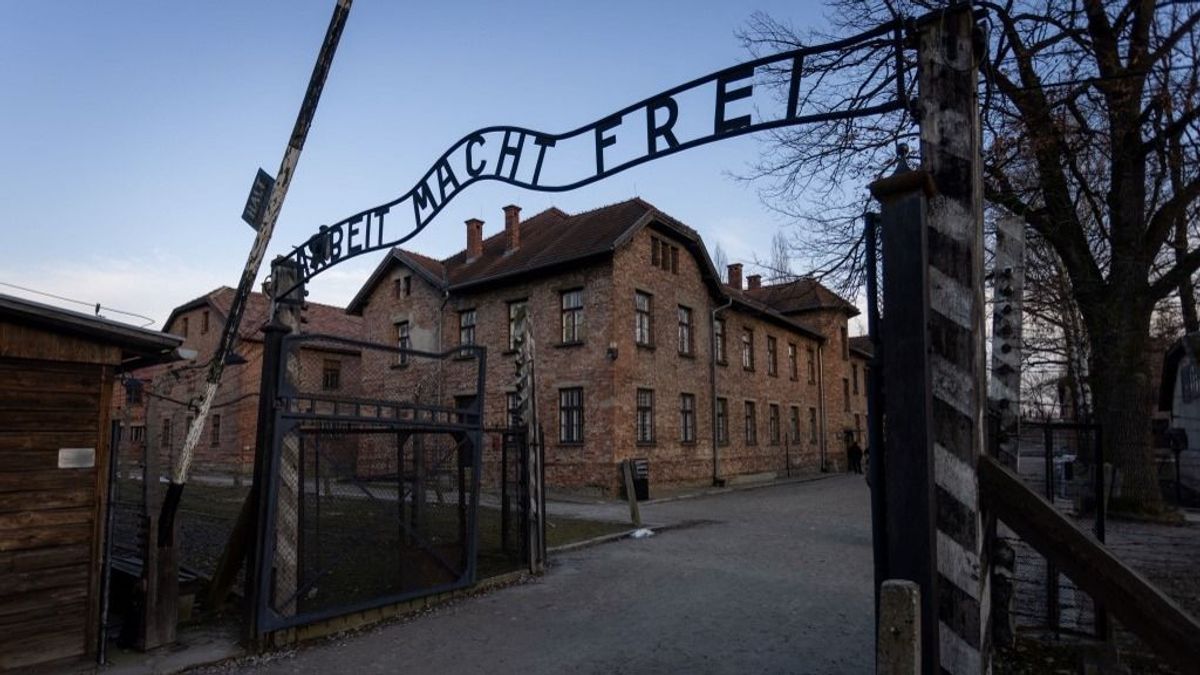 Auschwitzba látogatnak a túlélők a tábor felszabadításának 80. évfordulóján