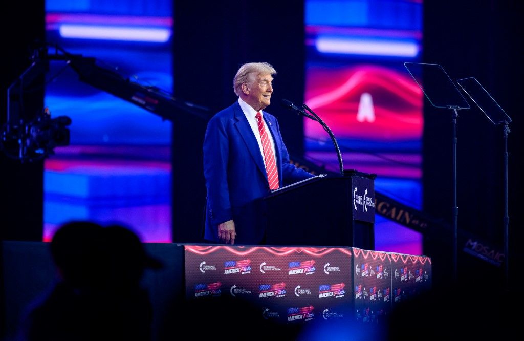 Donald Trump felszólal a Turning Point éves AmericaFest 2024 rendezvényén, az arizonai Phoenixben, 2024. december 22-én