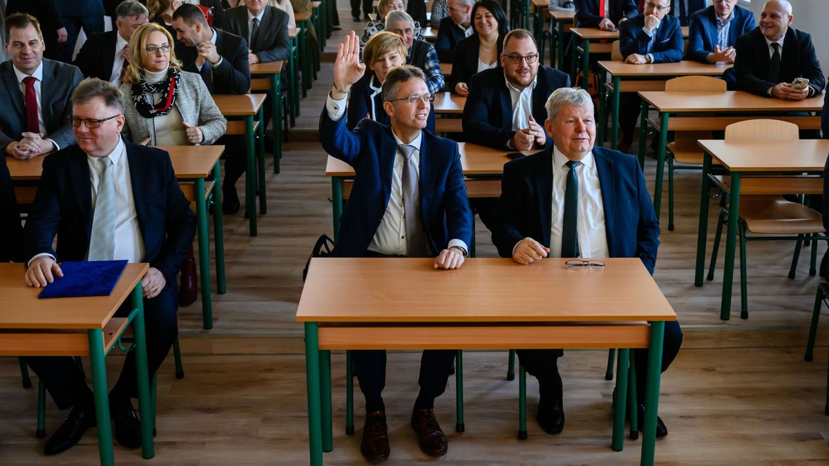 Megújult a Dunaújvárosi Egyetem főépülete