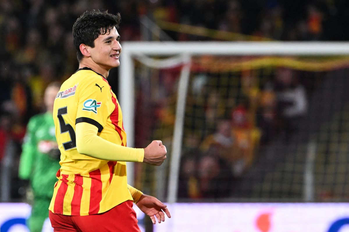 Abdukodir Huszanov a Lens együtteséből került a Manchester City csapatába