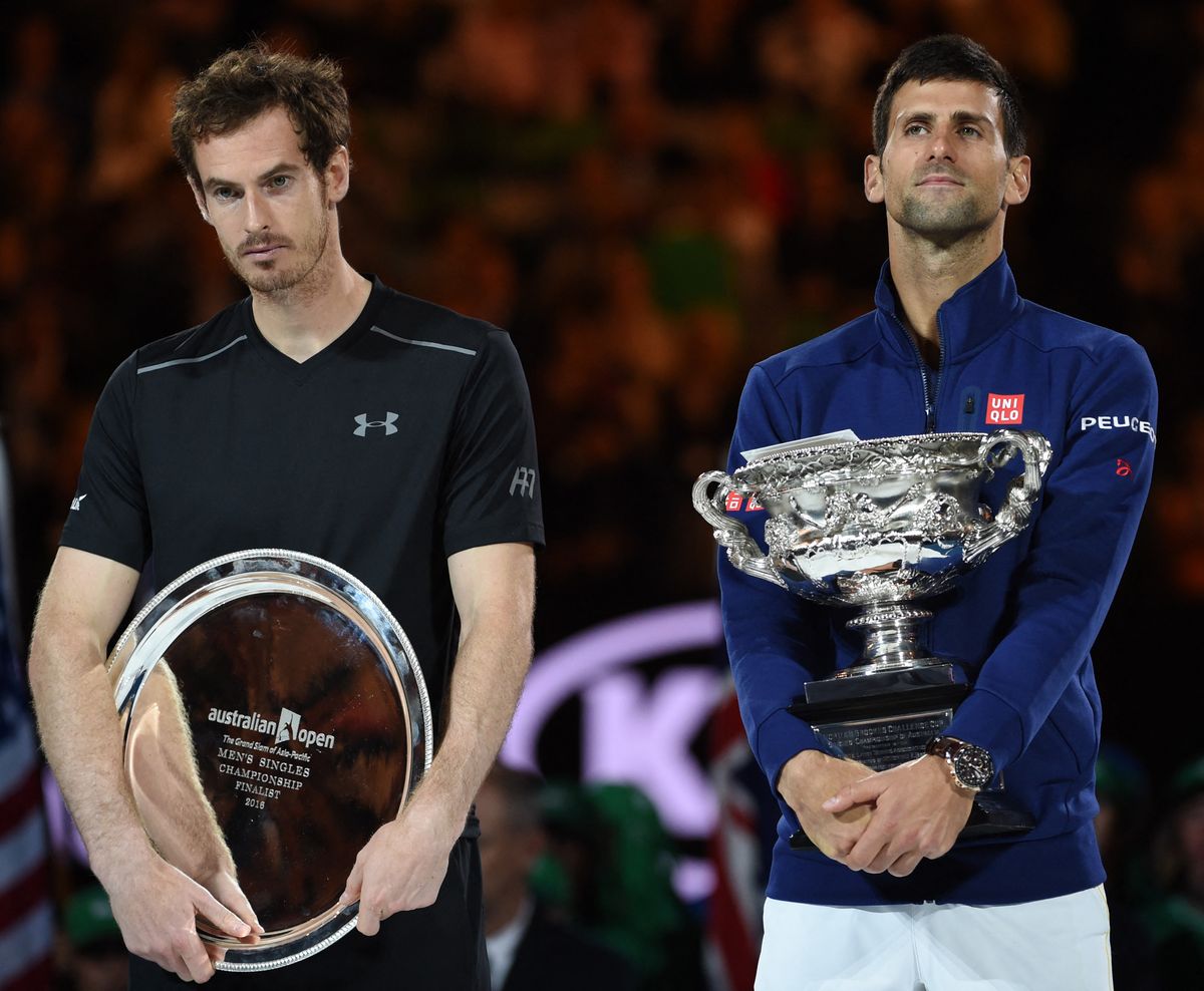 Novak Djokovics  Andy Murray (L) tenisz döntő edző Grand Slam 2016 Australian Open tennis tournament in Melbourne on January 31, 2016. AFP PHOTO / WILLIAM WEST-- IMAGE RESTRICTED TO EDITORIAL USE - STRICTLY NO COMMERCIAL USE (Photo by WILLIAM WEST / AFP)