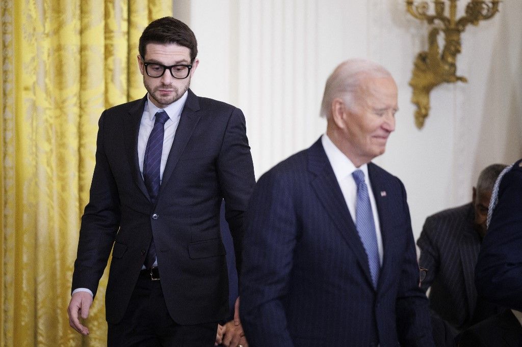 Alex Soros és Joe Biden korábbi amerikai elnök (Fotó: AFP)