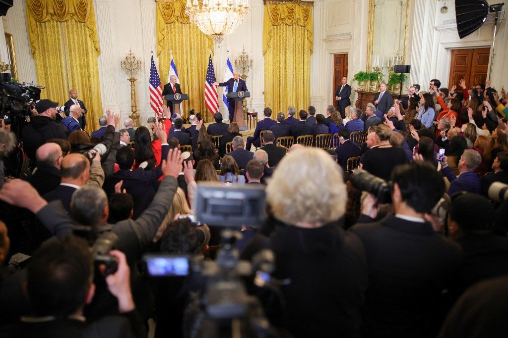 Benjámin Netanjahu izraeli miniszterelnök és Donald Trump amerikai elnök sajtótájékoztatót tart Washingtonban (Fotó: AFP)