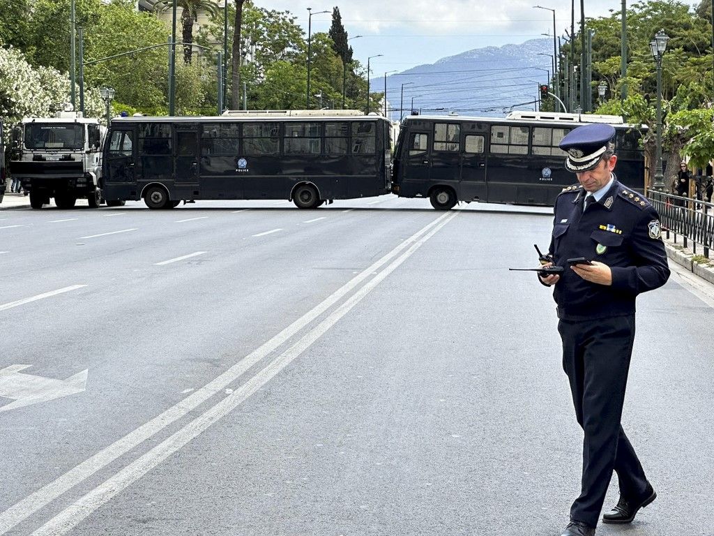 Illusztráció. Görögországot is elérték a bombariadók (Fotó: AFP)