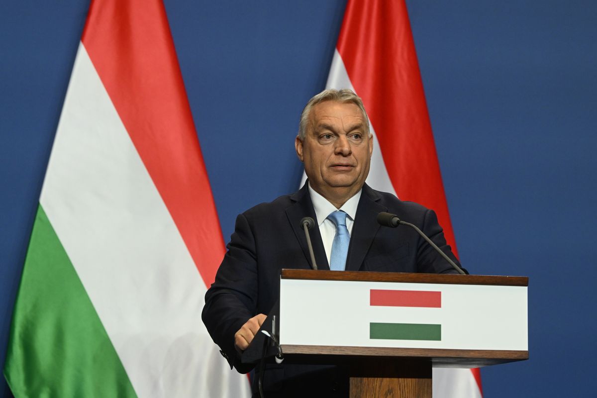 Orbán Viktor miniszterelnök, a Fidesz elnöke az Alice Weidellel, az Alternatíva Németországért (AfD) párt társelnökével a tárgyalásuk után a Karmelita kolostorban tartott sajtótájékoztatón 2025. február 12-én (Fotó: MTI/Koszticsák Szilárd)