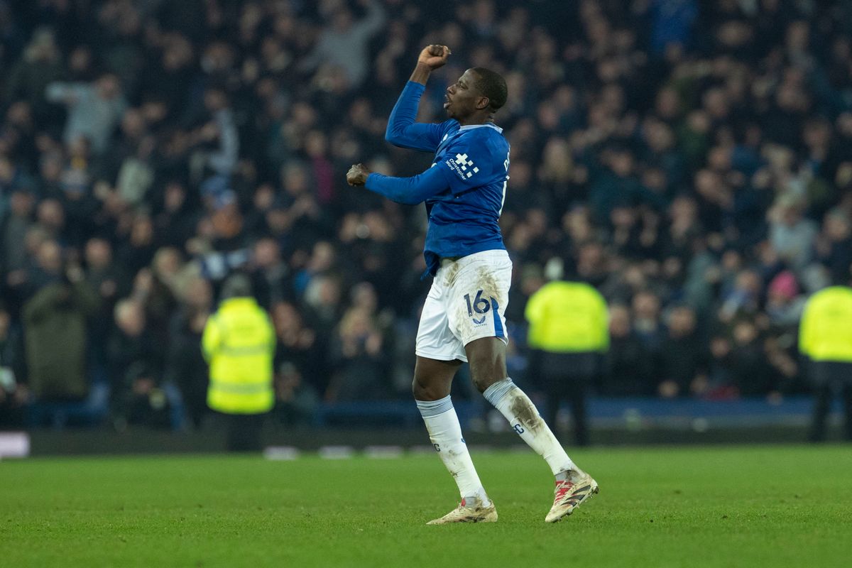 Curtis Jones nagyon mérges lett, miután Abdoulaye Doucouré a Liverpool tábora előtt kezdett ünnepelni