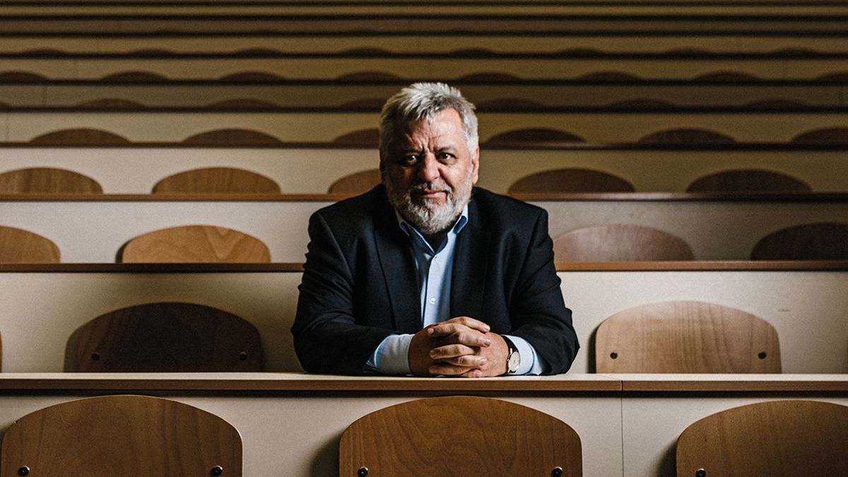 Lánczi András: A Magyar Tudományos Akadémián elmaradt a rendszerváltás