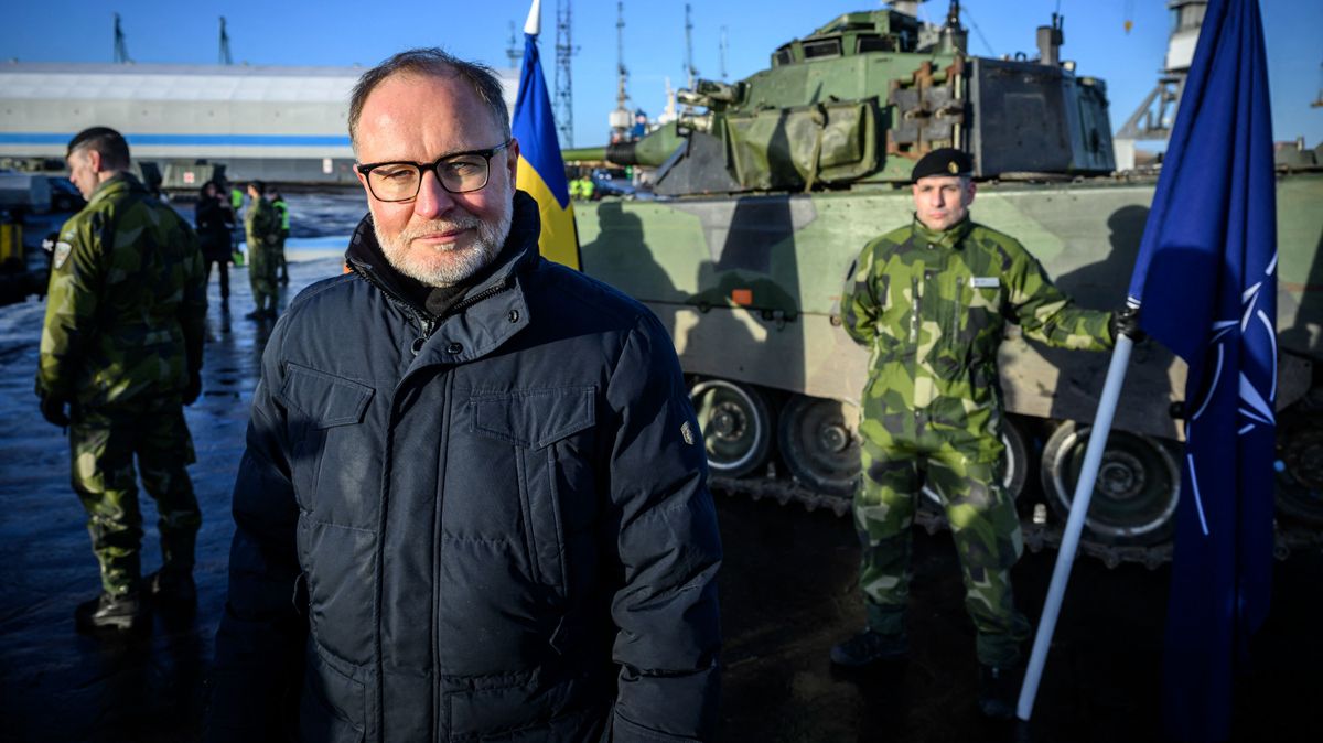Lettország drasztikusan növeli a védelmi kiadásokat
