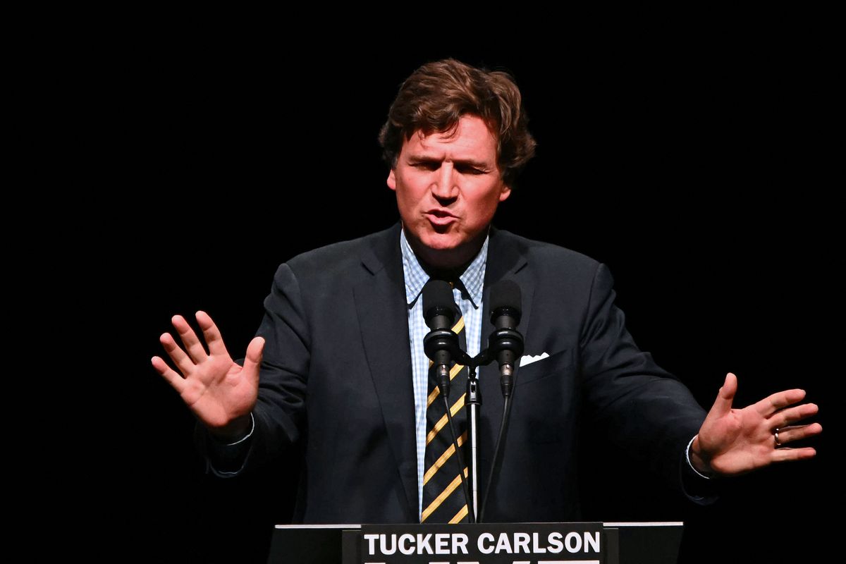 Tucker Carlson riporter