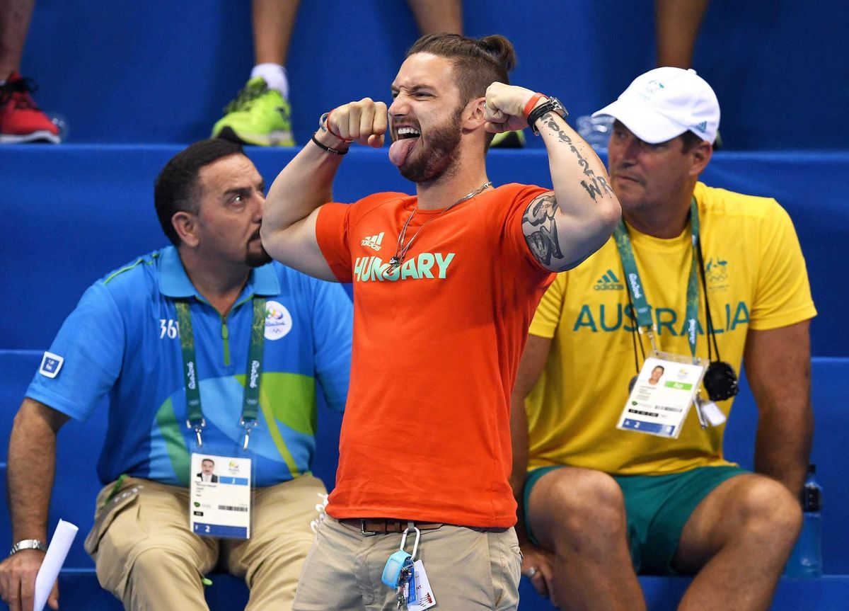 Rio de Janeiro, 2016. augusztus 8.
Shane Tusup, Hosszú Katinka úszó edzője és férje figyeli a sportolót a Rio de Janeiró-i nyári olimpia  200 méteres vegyesúszás előfutamában a Rio de Janeiró-i olimpia Uszodában 2016. augusztus 8-án. (MTI/EPA/Dave Hunt)