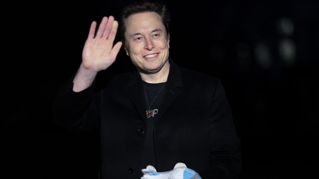 Donald Trump amerikai elnök Elon Musk segítségével veszi fel a harcot a mélyállam ellen