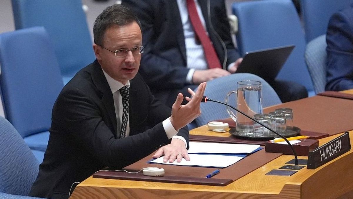 Szijjártó Péter: Megakadályozzuk, hogy megtorpedózzák a békét