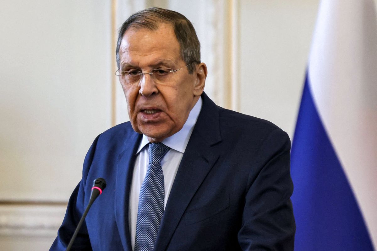 Lavrov szerint a javaslat nem a békét, hanem Ukrajna fegyveres támogatását szolgálja