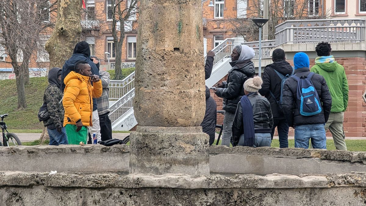 Illusztráció: Migránsok Németországban