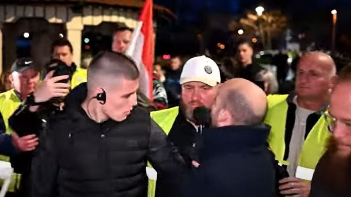 Durván fellökték a Hír TV riporterét Magyar Péter hívei + videó