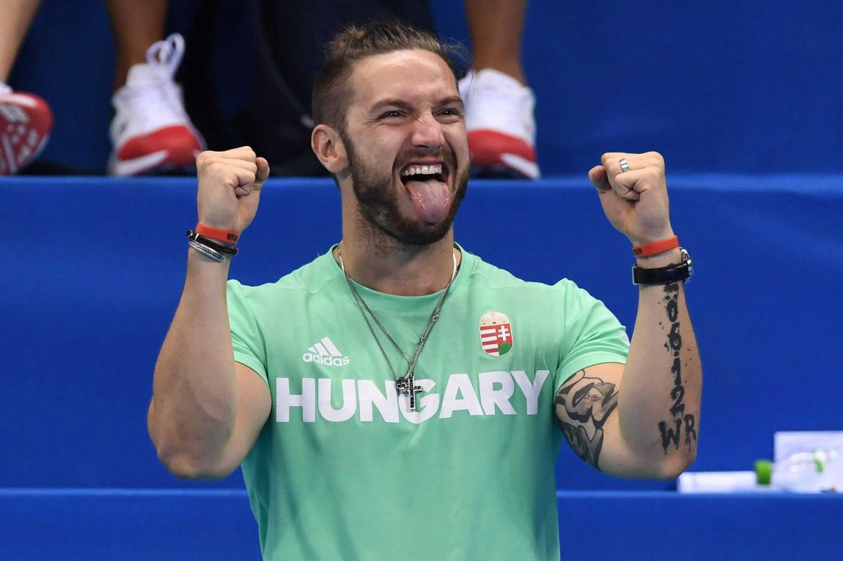 Rio de Janeiro, 2016. augusztus 9.
Shane Tusup, Hosszú Katinka edzője és férje örül, miután a magyar úszónő megnyerte a riói olimpia 100 méteres hátúszásának döntőjét a Rio de Janeiró-i olimpia Uszodában 2016. augusztus 8-án. (MTI/EPA/Dave Hunt)