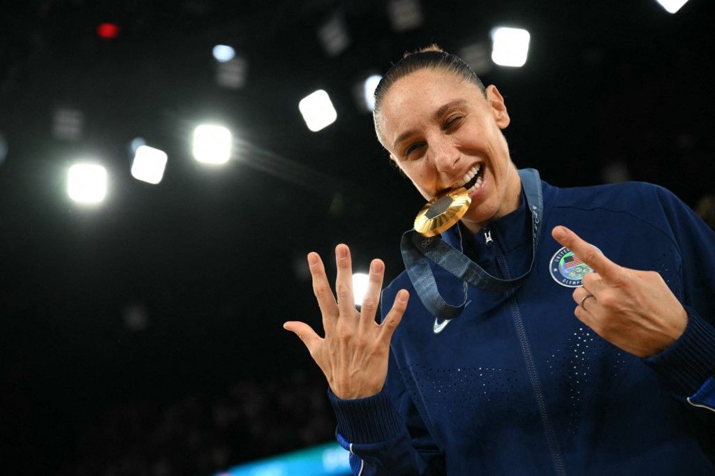 Diana Taurasi hatszoros olimpiai bajnok az Egyesült Államok női kosárlabda-válogatottjával