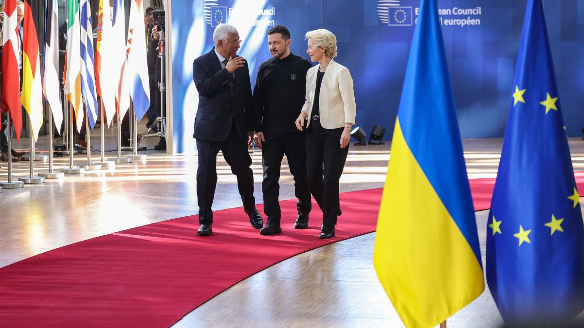 Hidvéghi Balázs: Várjuk a magyarok véleményét Ukrajna uniós csatlakozásáról!