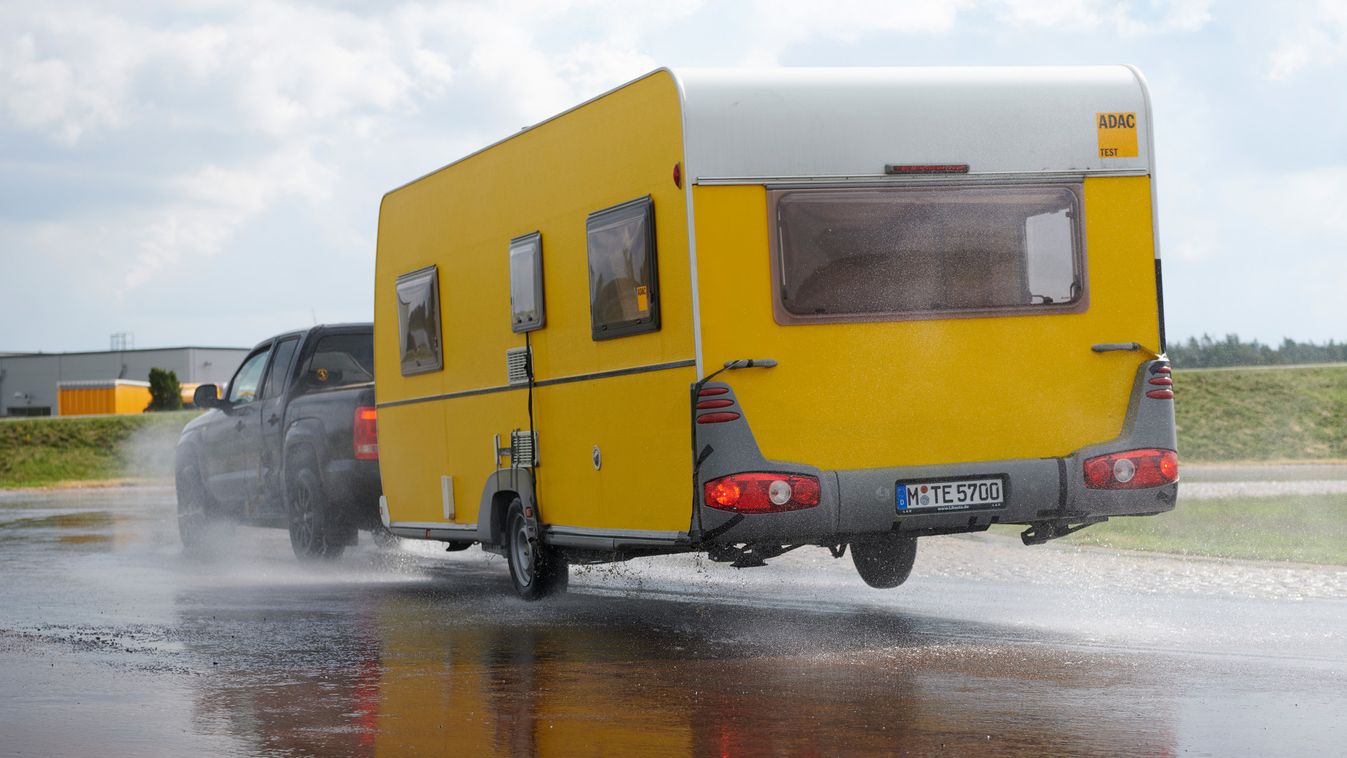 ADAC Anhängerreifentest in Hannover