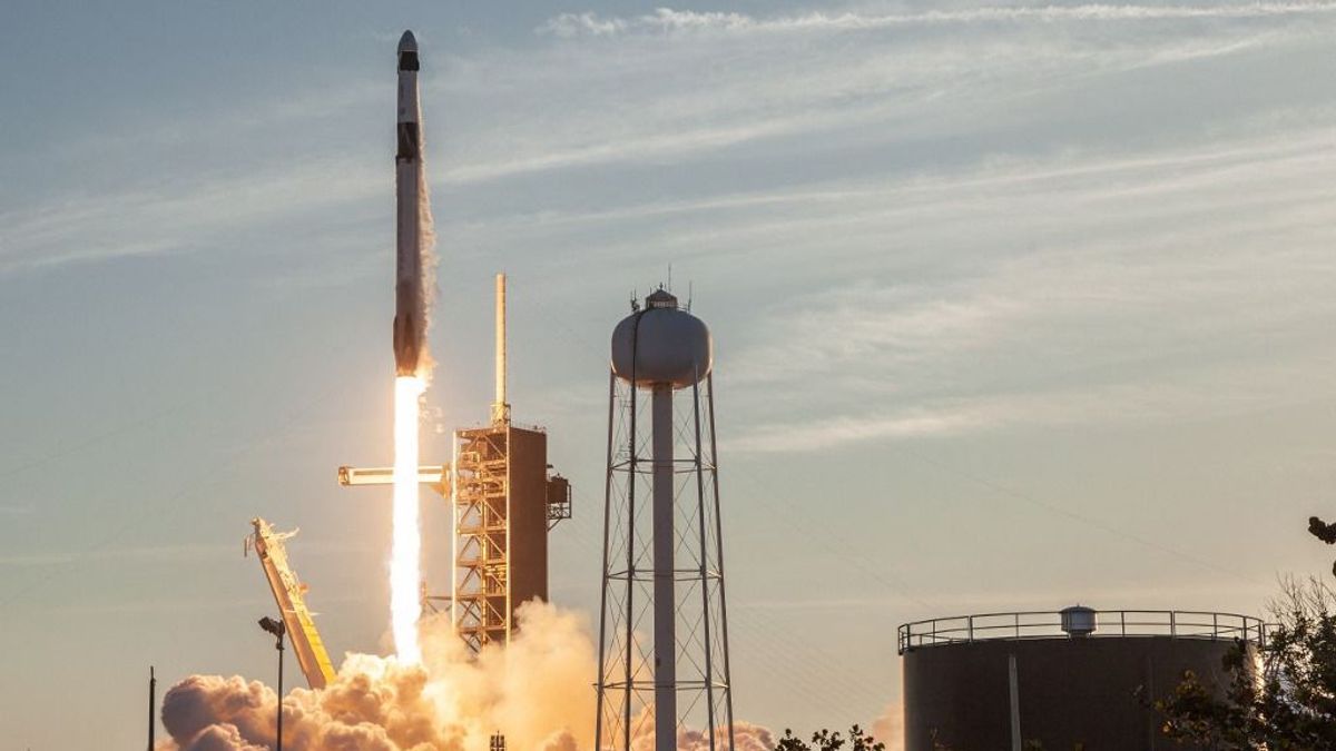 Így lőtték ki az űrbe a SpaceX asztronautáit + videó