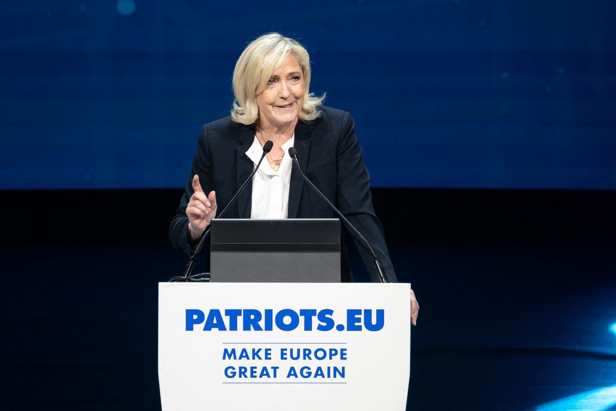 Marine Le Pen szerint az Unió a válságot kihasználva akarja növelni a hatalmát