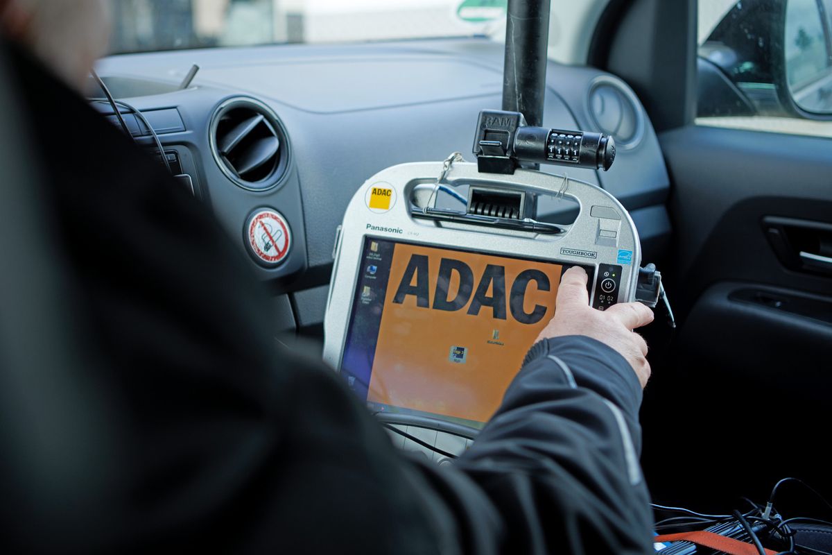 ADAC Anhängerreifentest in Hannover