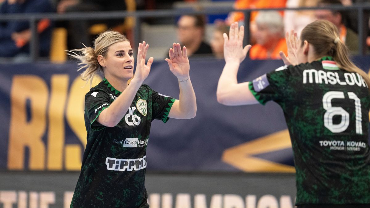 Antje Angela Malestein (b) és Valeriia Maszlova, az FTC-Rail Cargo Hungaria játékosai az Odense elleni BL-meccsen