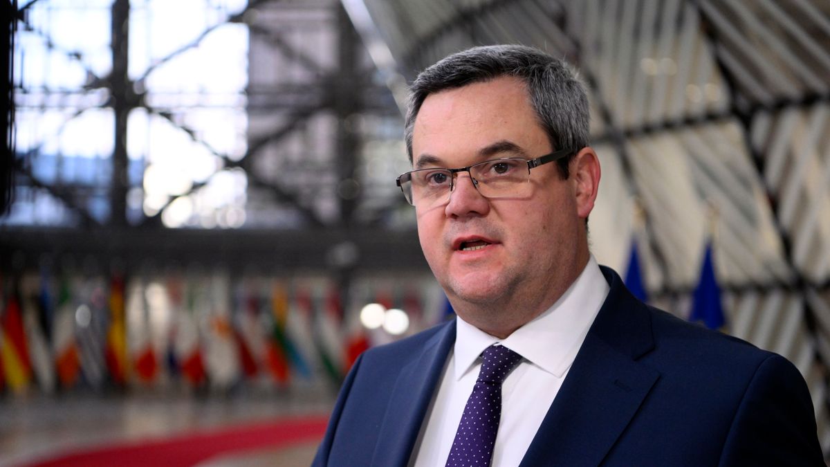 Takács Péter: Az arc és a szakértelem között hatalmas szakadék tátong a Tisza Pártnál