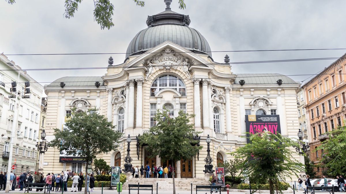 Vígmajális: a teátrum legismertebb darabjainak legsikeresebb dalai is felcsendülnek, nagyzenekari kísérettel