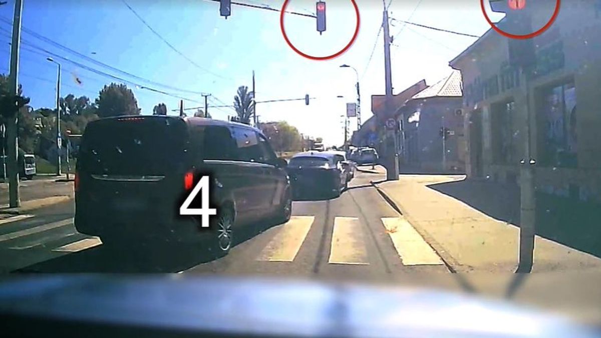 Sorra bolondultak meg a sofőrök az Üllői úton + videó