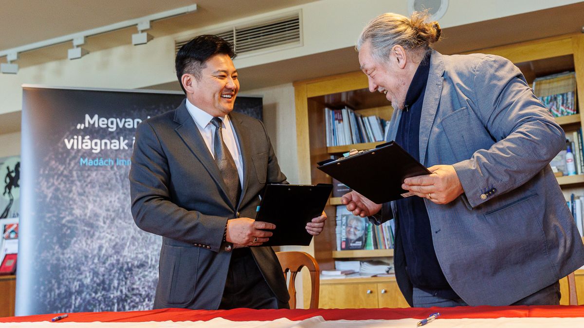 Történelmi jelentőségű aláírás indítja útjára a mongol-magyar színházi együttműködést