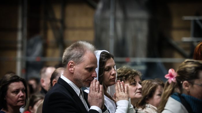 Húsvéti szent mise az esztergomi Bazilikában. A misét Erdő Péter biboros celebrálta.