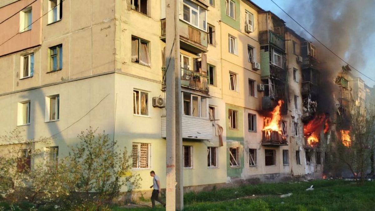 Hat civil halt meg és tizenhárman megsérültek az orosz támadásokban + videó
