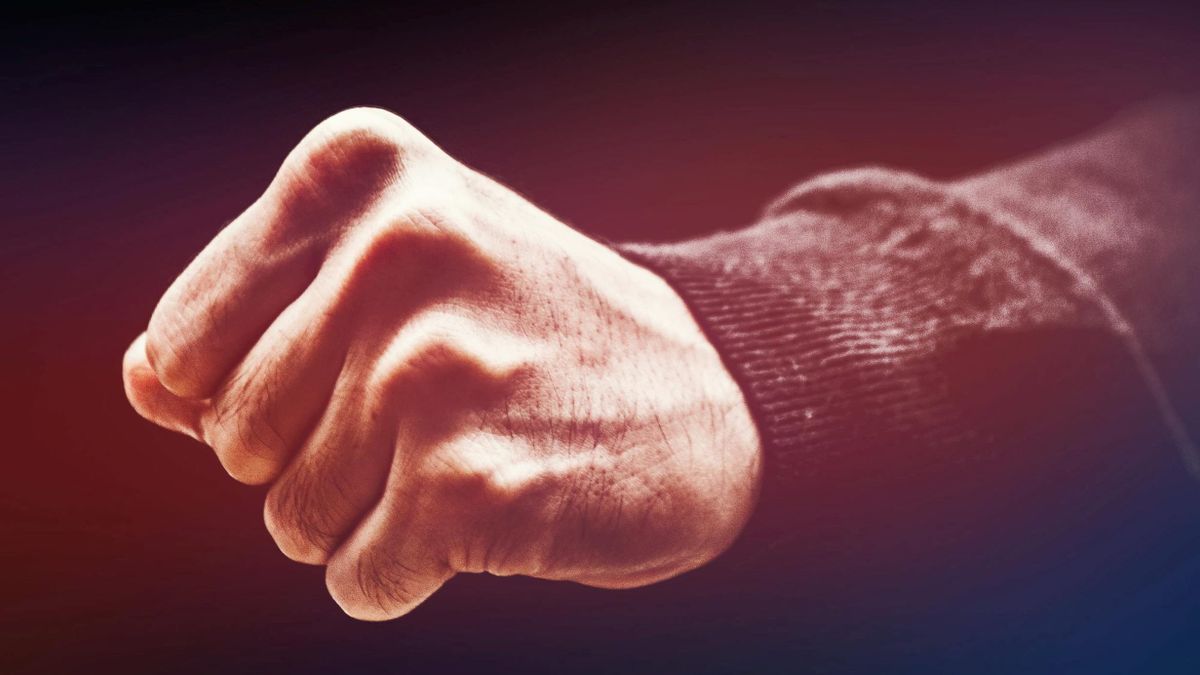 Már gyanítják, ki üthetett le egy férfit egy pécsi bevásárlóközpont parkolójában