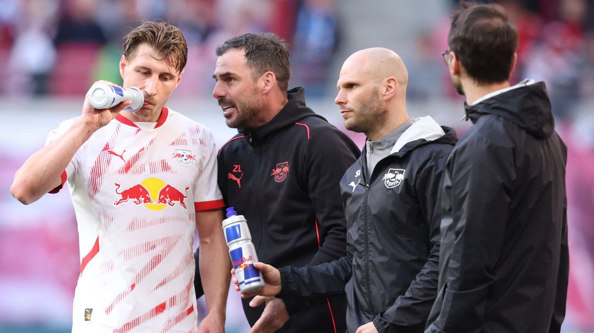 RB Leipzig, Gulácsi Péter, Willi Orbán, Lőw Zsolt és Willi Orbán egyeztet, az RB Leipzig Gulácsi Péter bakija ellenére 3-1-re nyert a Hoffenheim ellen a Bundesliga 28. fordulójában