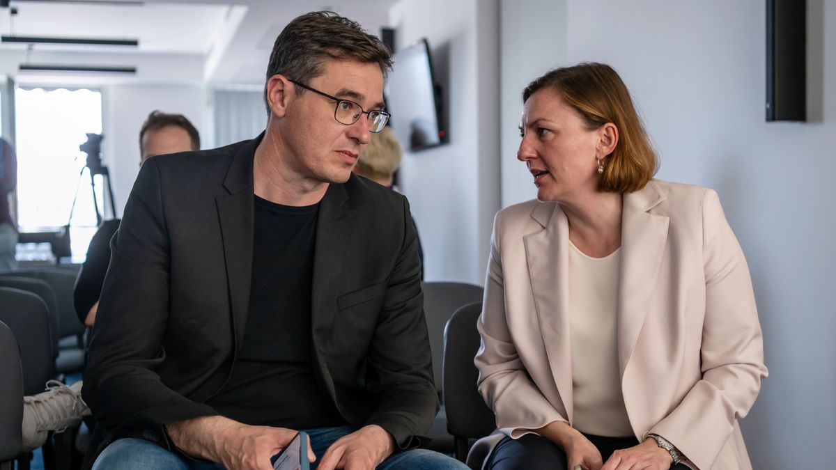Szentkirályi Alexandra: Elég a mutyizásból és a kamu pályáztatásból