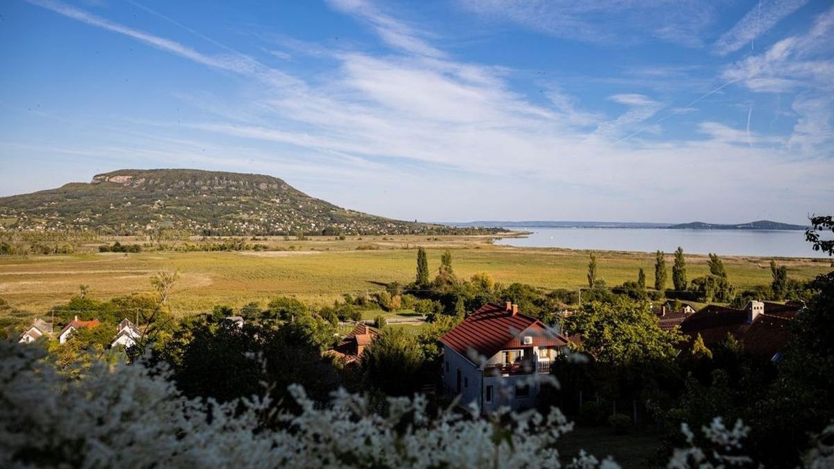 Elindult a szezon a Balatonon, dugig vannak a szállodák