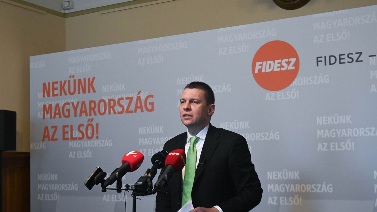 Menczer: Peti, te legfeljebb Kollár Kingát hoznád haza, őt meg nem kérjük!