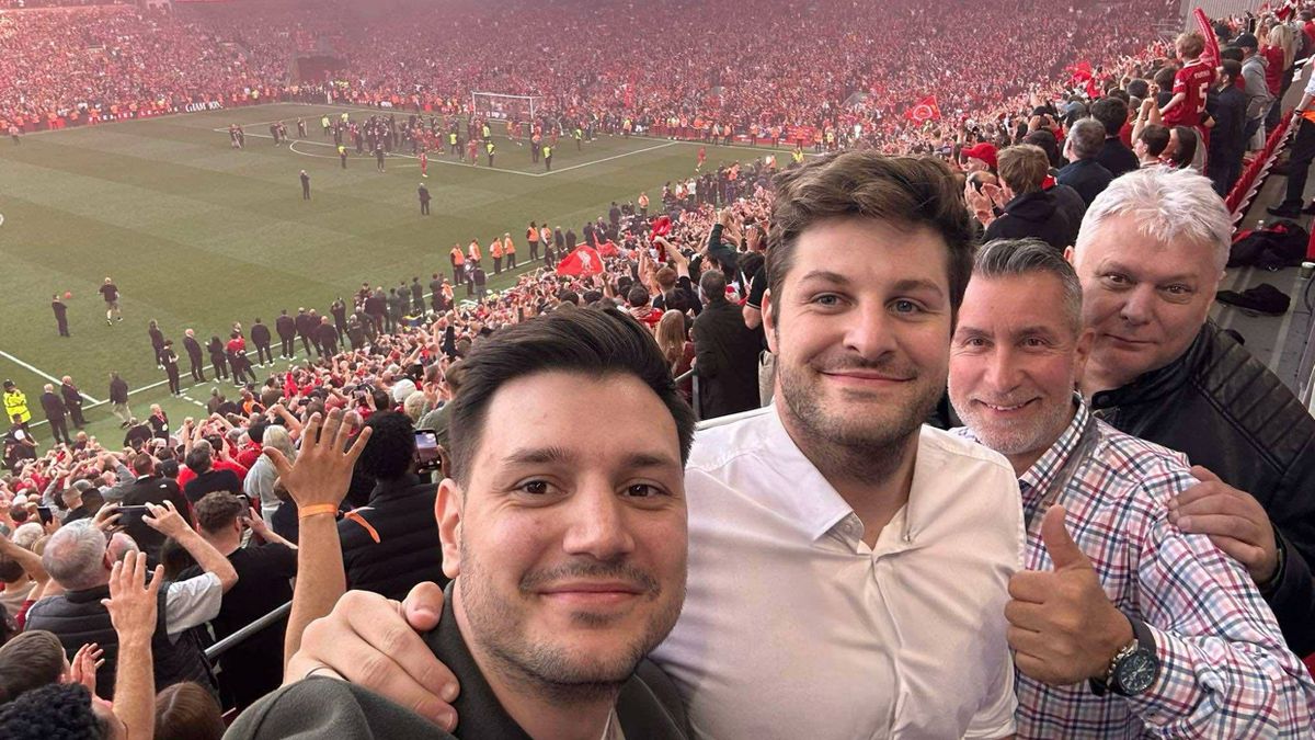Az Anfielden ünnepelte Szoboszlait és a Liverpool bajnoki címét a Barcelonáért rajongó pólós világsztár