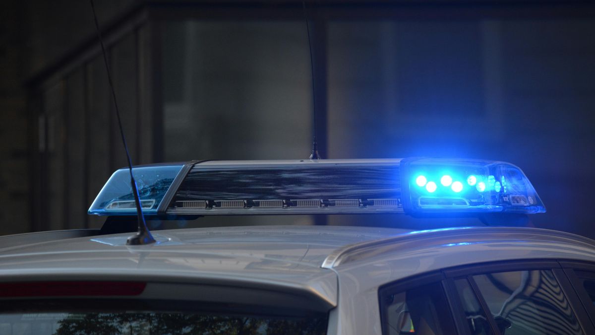 Brutális baleset az M1-esen, ketten kirepültek az autóból
