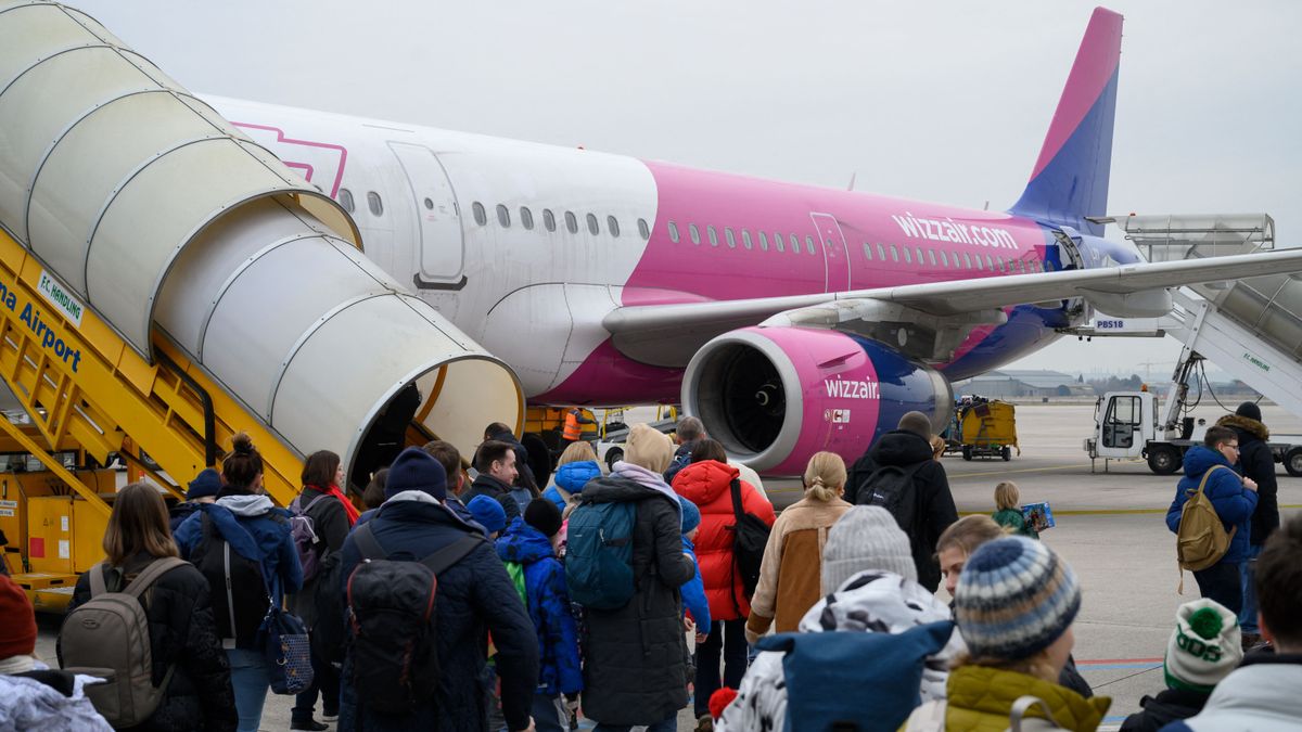 A Wizz Air járattörlést jelentett be az áramszünet miatt