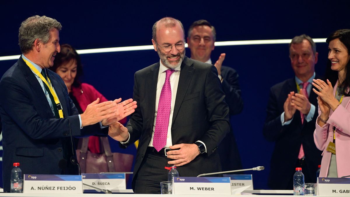 Manfred Weber marad az EPP elnöke
