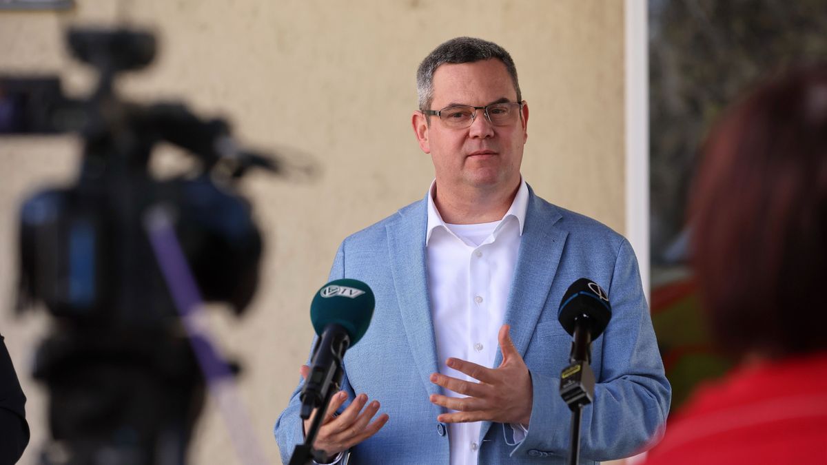 Takács Péter: A Tisza egészségügyi programja egy lufi