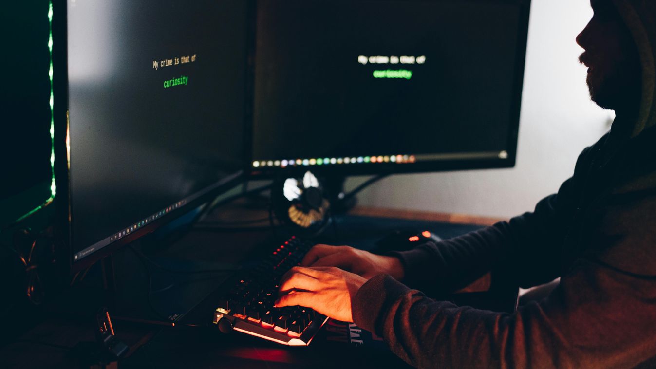 Több csaló is az online térben vadászik az áldozatára
