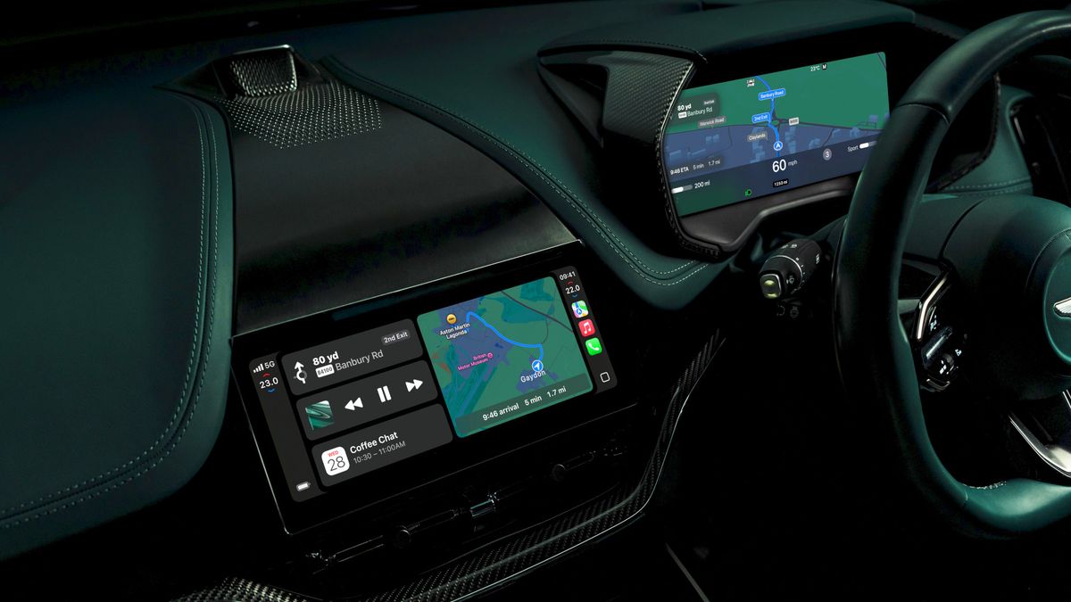 Első autógyártóként az Aston Martin adja át a képernyők irányítását az Apple-nek