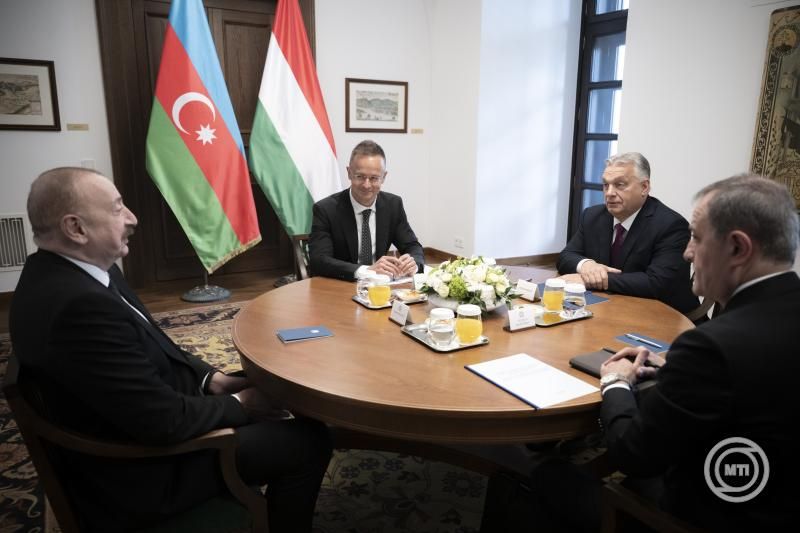 Orbán Viktor fogadta az azeri államfőt