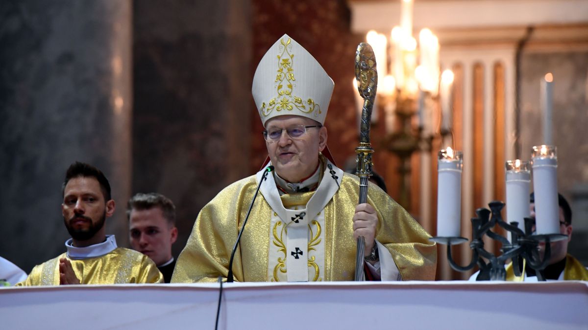 A brit sajtó szerint Erdő Péter a legesélyesebbek között van